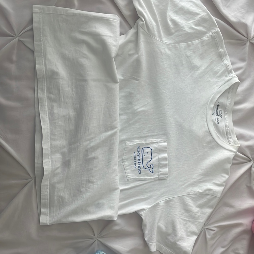 white vineyard vines tee, thrifted but never worn.